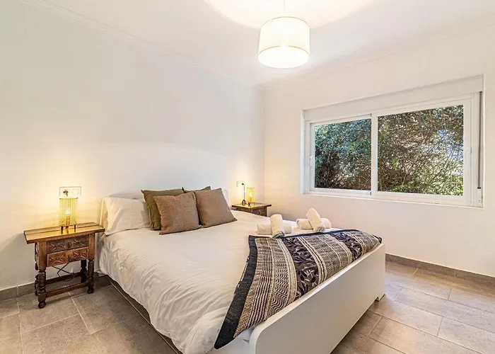 度假居 Con Piscina En