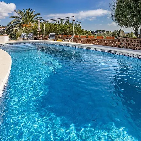 Con Piscina En * فوينخيرولا