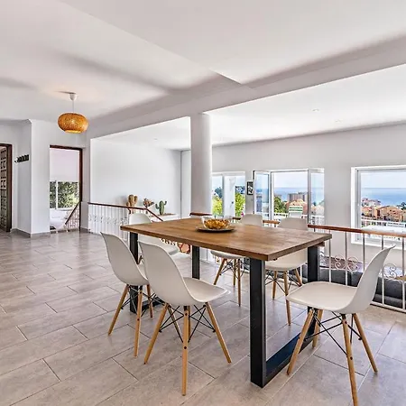 Con Piscina En * Fuengirola