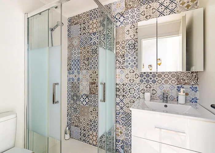 Con Piscina En * Фуэнхирола